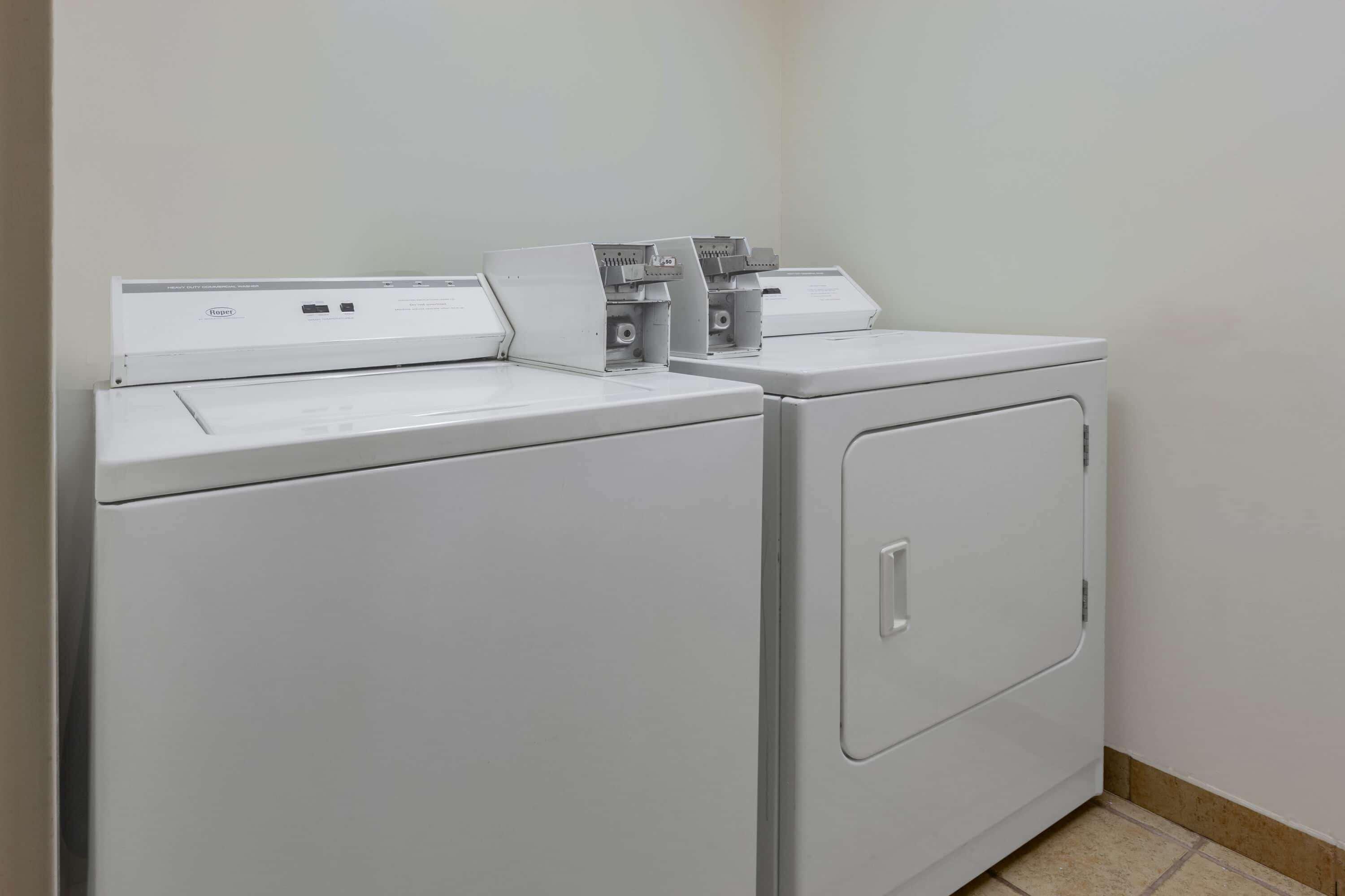 Days Inn By Wyndham Alta Vista Altavista Εξωτερικό φωτογραφία