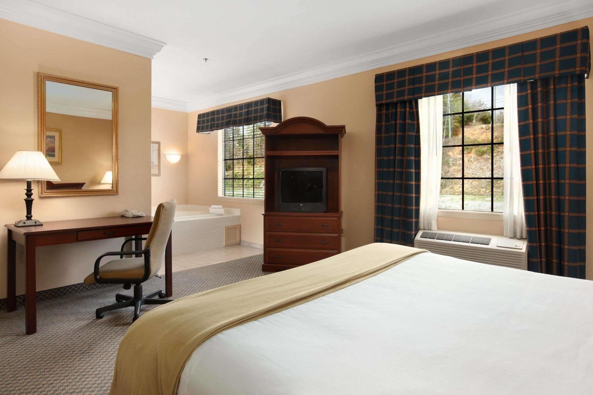 Days Inn By Wyndham Alta Vista Altavista Εξωτερικό φωτογραφία